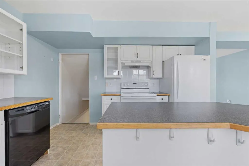 4525 31 Street SW, #311