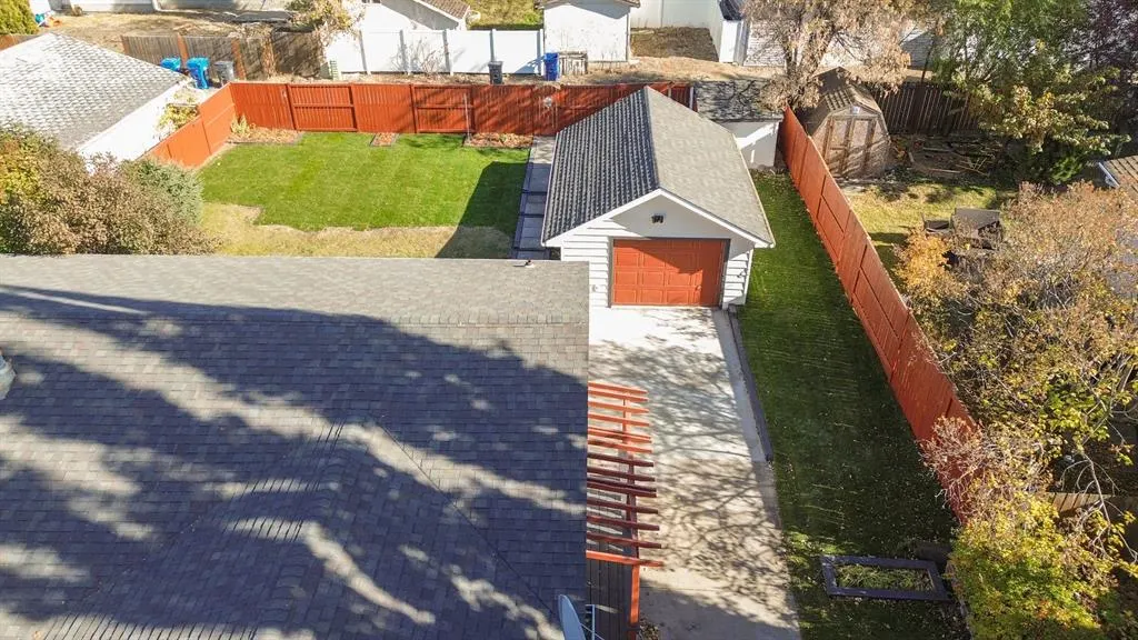 7 Stirling Close