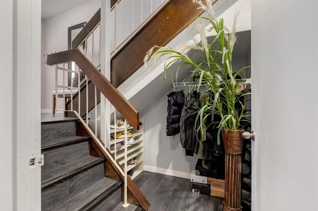 80 Brae Glen Lane SW