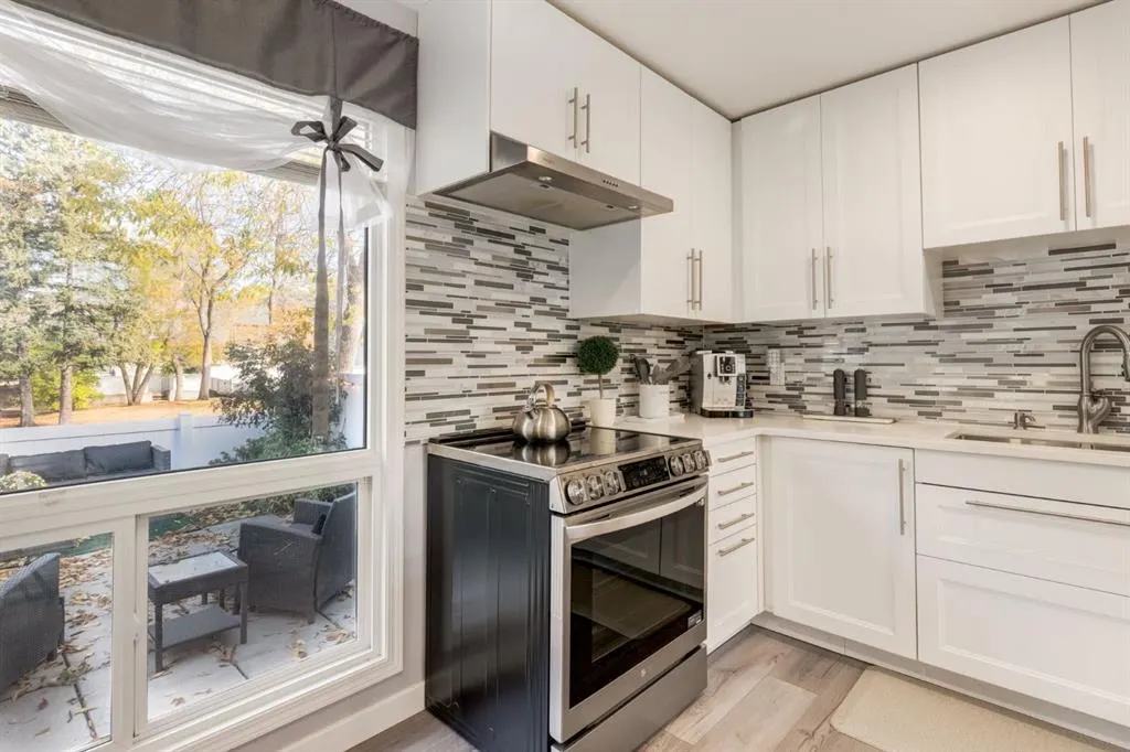 80 Brae Glen Lane SW
