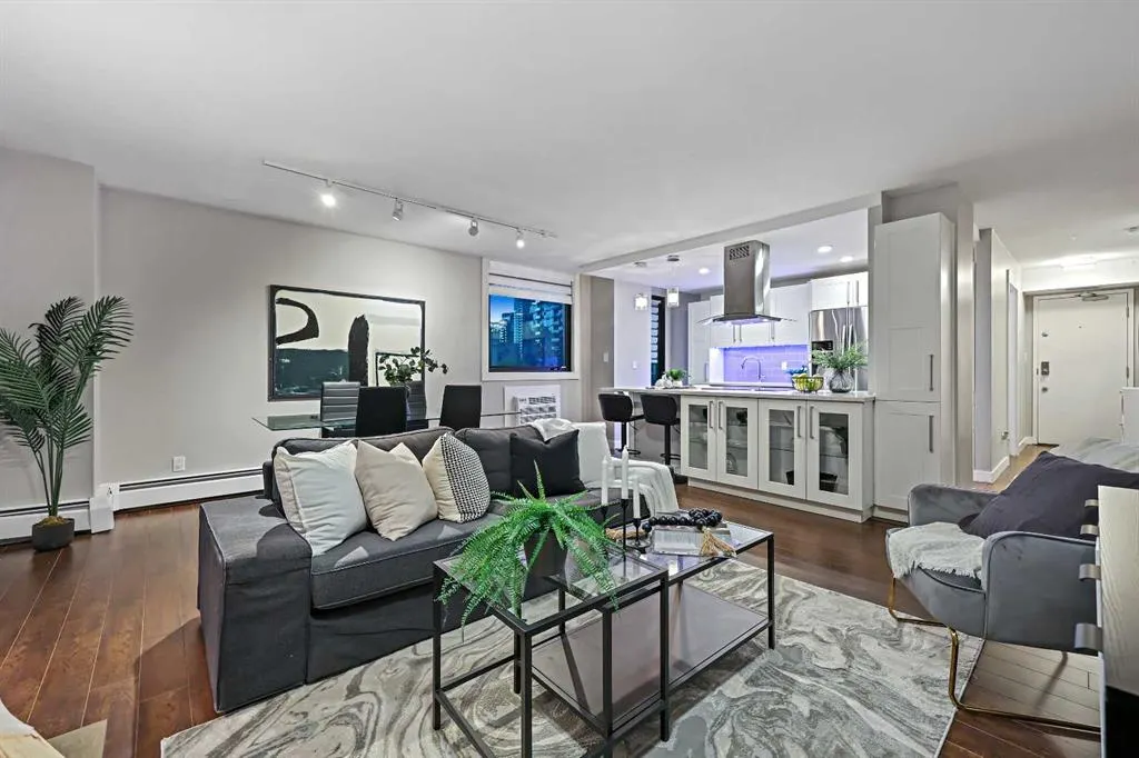 215 14 Avenue SW, #404
