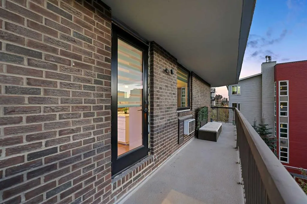 215 14 Avenue SW, #404