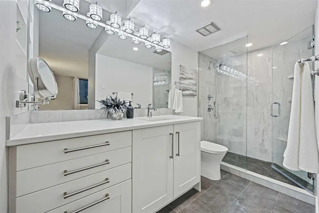 215 14 Avenue SW, #404