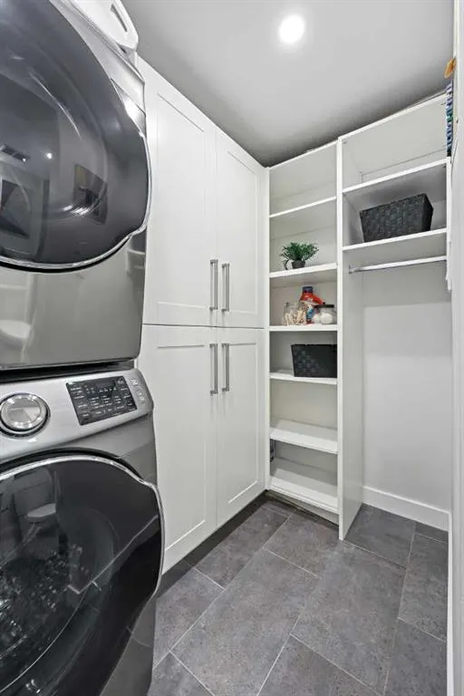 215 14 Avenue SW, #404