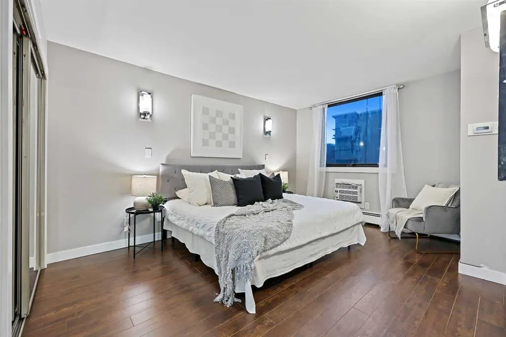 215 14 Avenue SW, #404