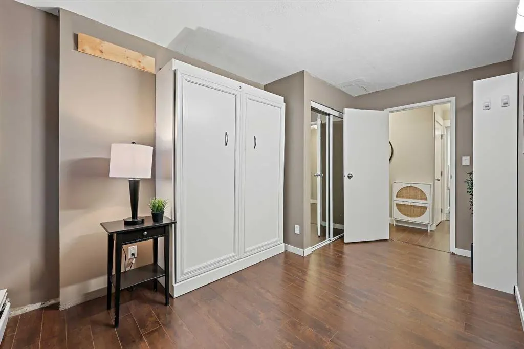 215 14 Avenue SW, #404