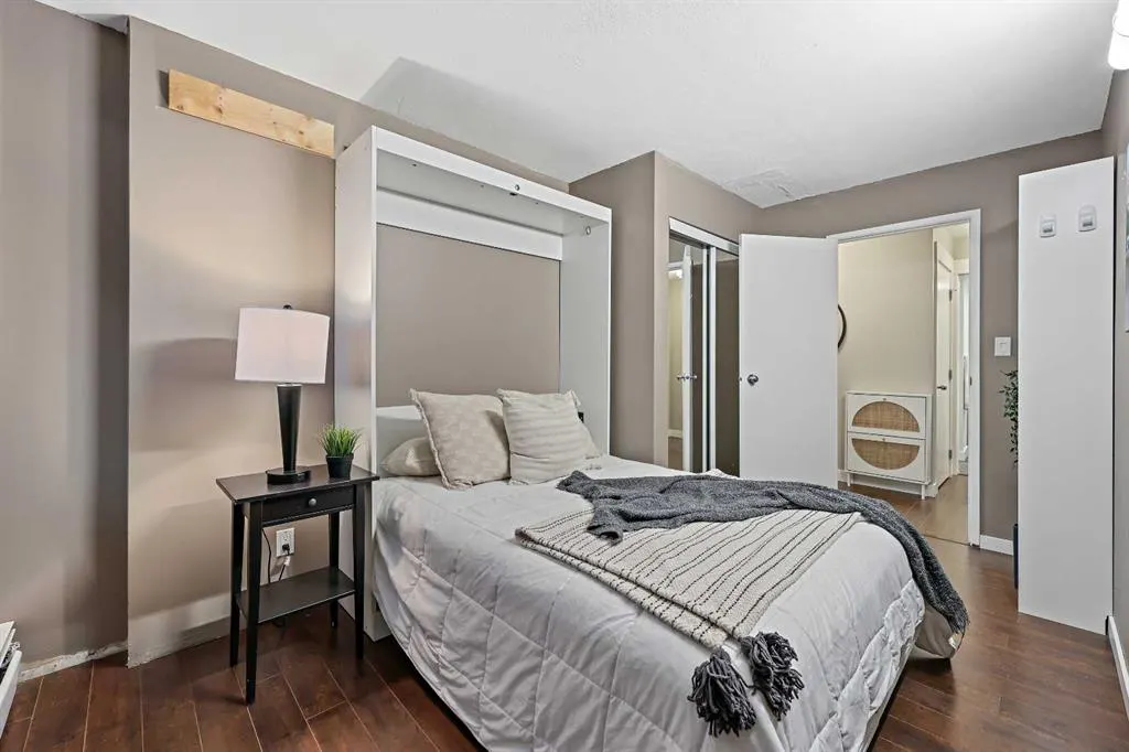 215 14 Avenue SW, #404