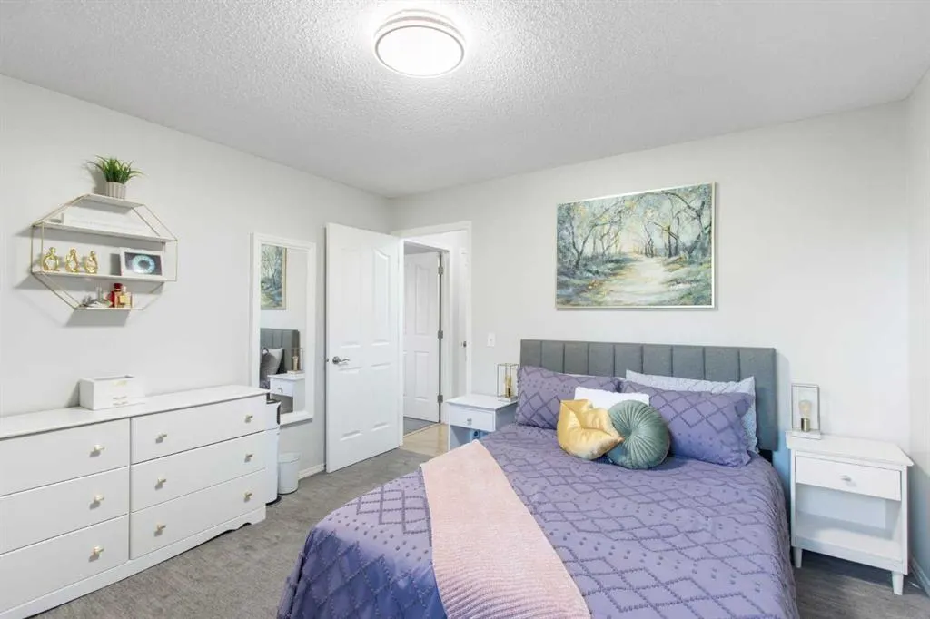 206 Mt Aberdeen Manor SE