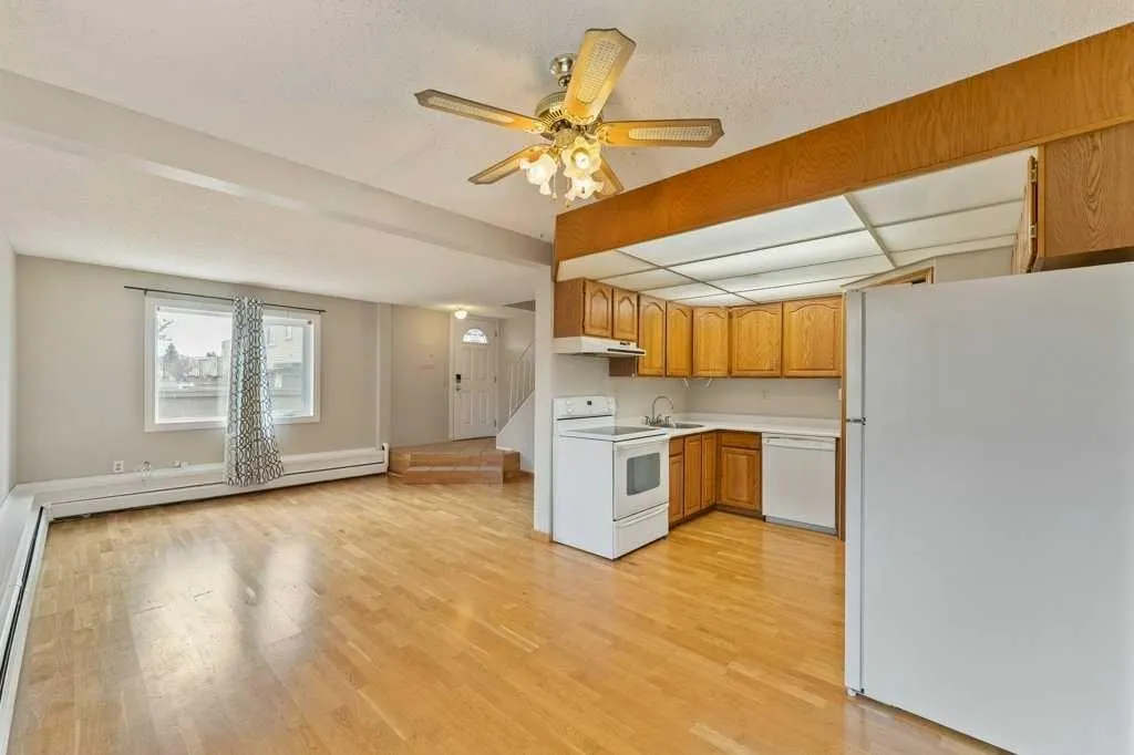3809 45 Street SW, #141