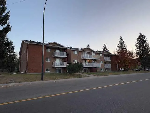 41 Bennett Street, #306