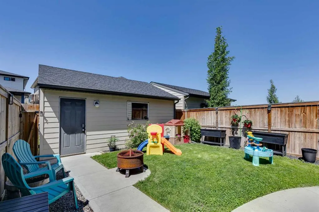 357 Walden Parade SE