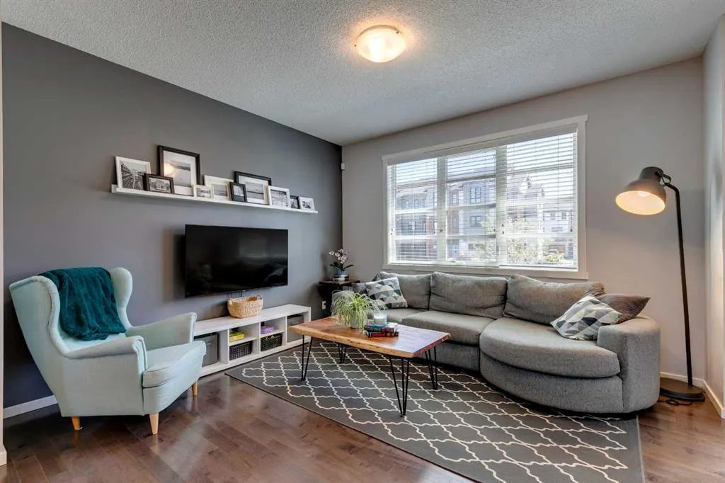 357 Walden Parade SE