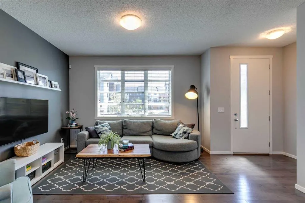 357 Walden Parade SE
