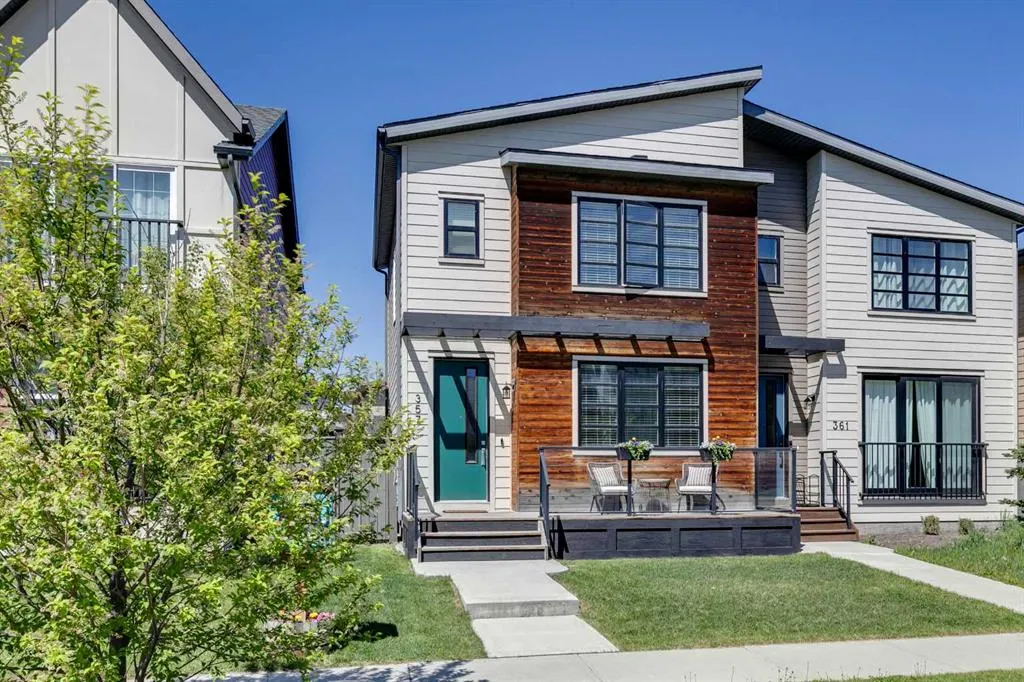 357 Walden Parade SE