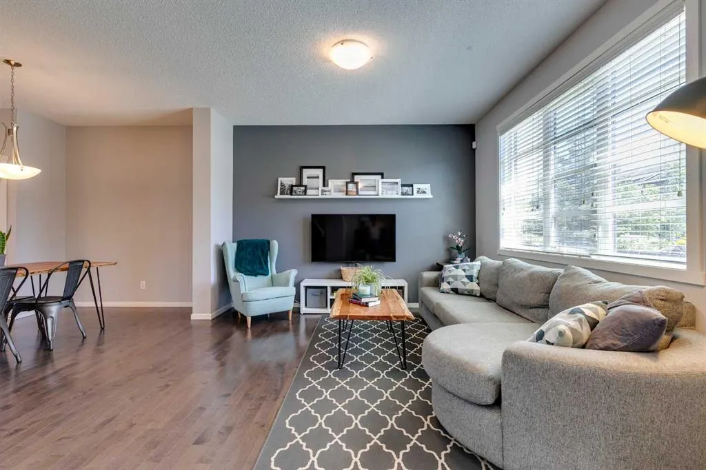 357 Walden Parade SE