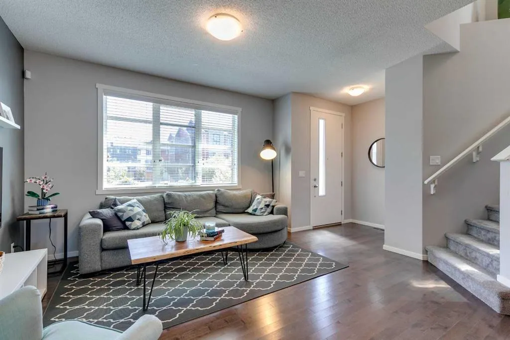 357 Walden Parade SE