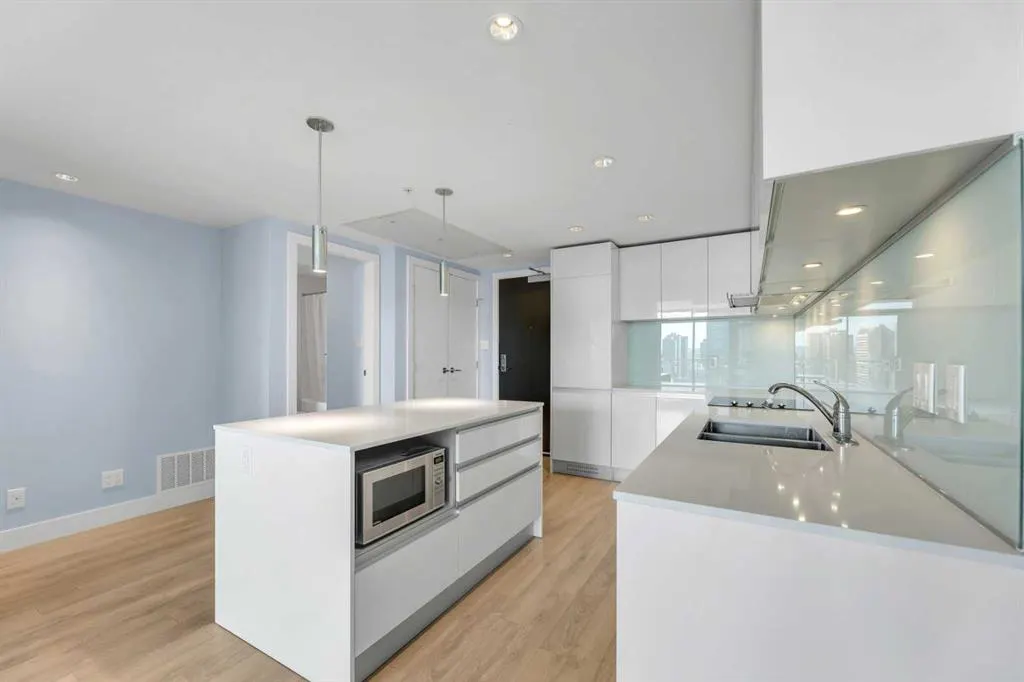 1122 3 Street SE, #2208