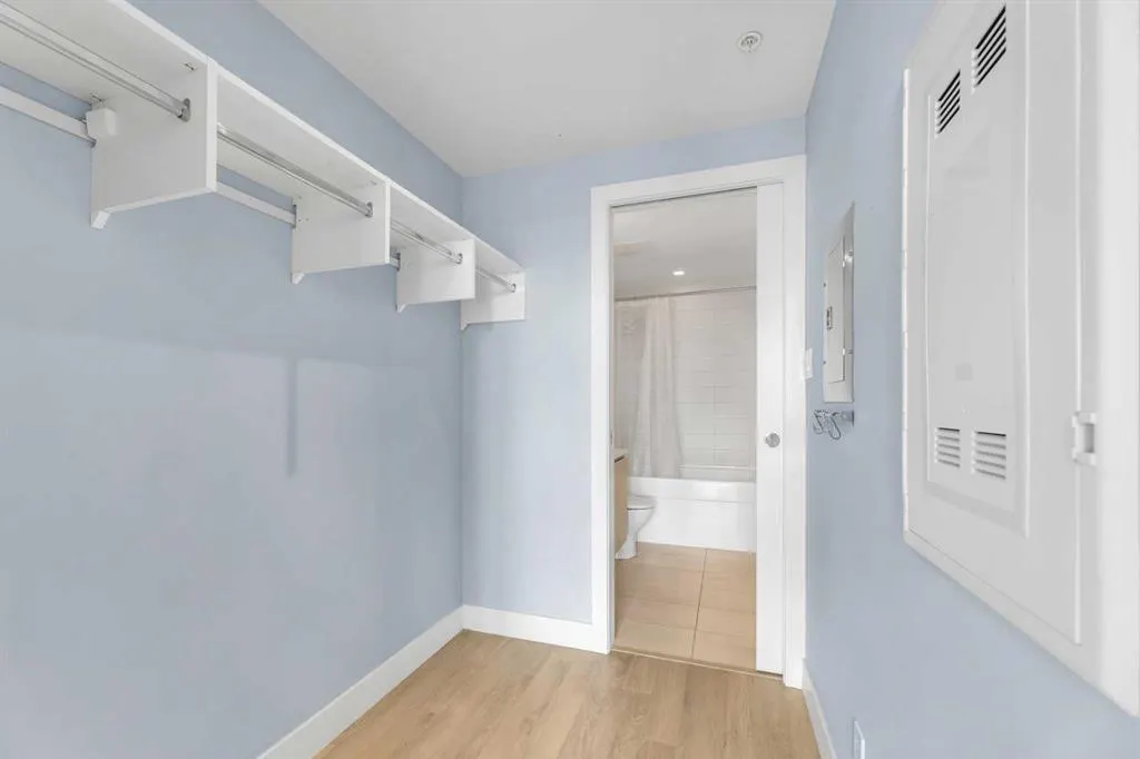 1122 3 Street SE, #2208