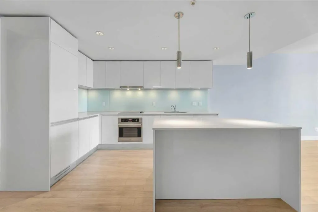 1122 3 Street SE, #2208