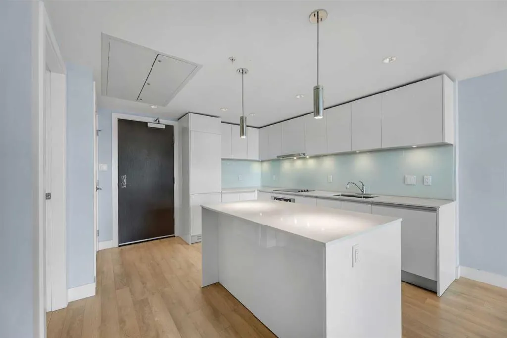 1122 3 Street SE, #2208