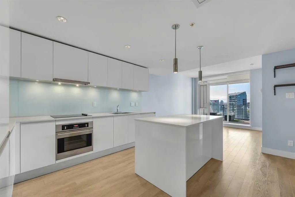 1122 3 Street SE, #2208