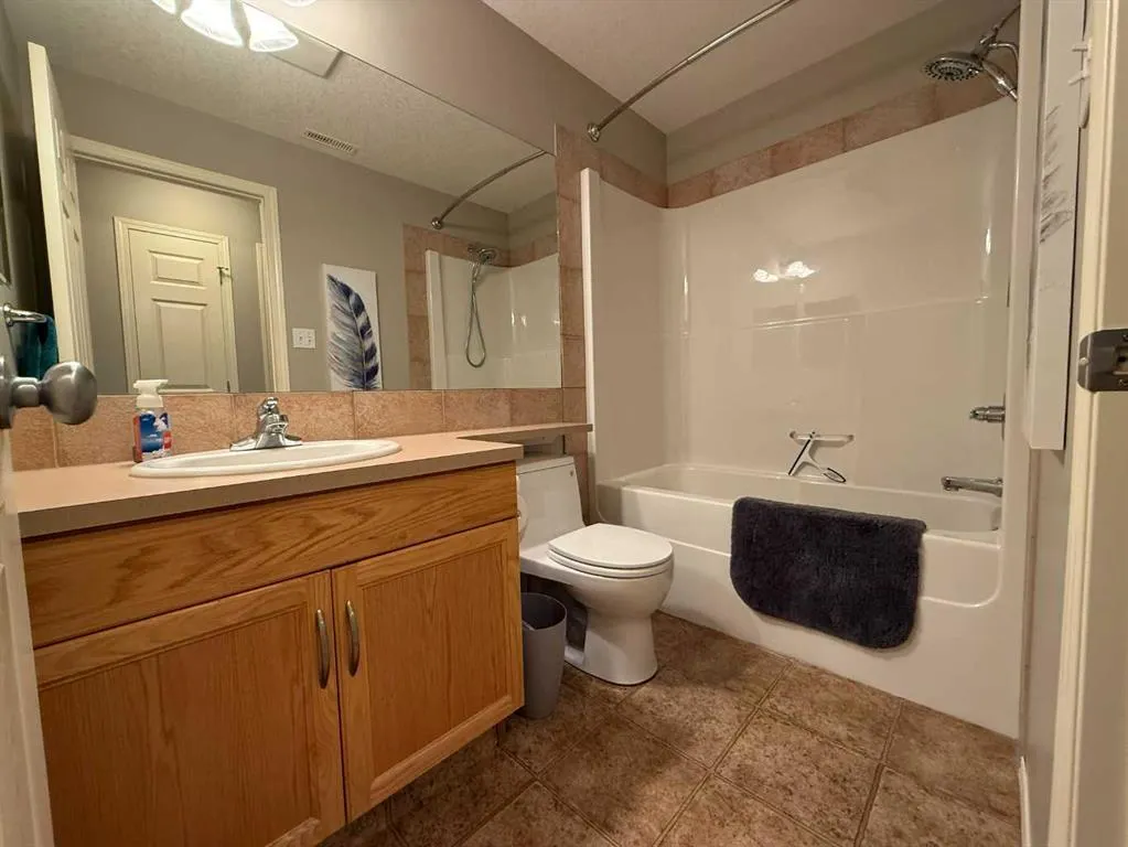 295 Blackfoot Road W, #35