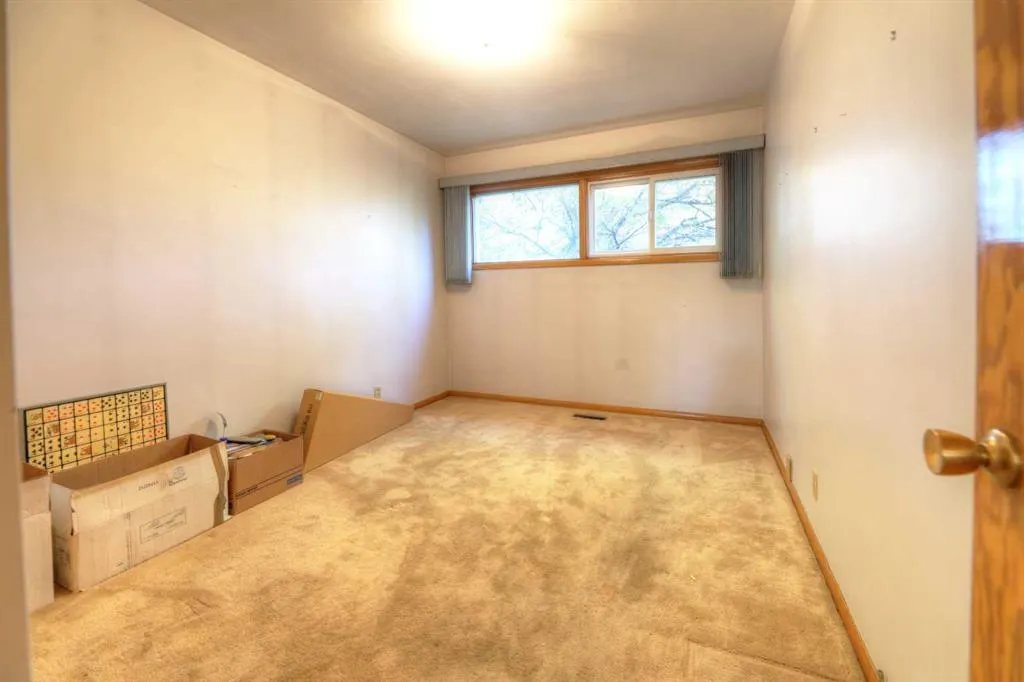 71 Rosery Drive NW