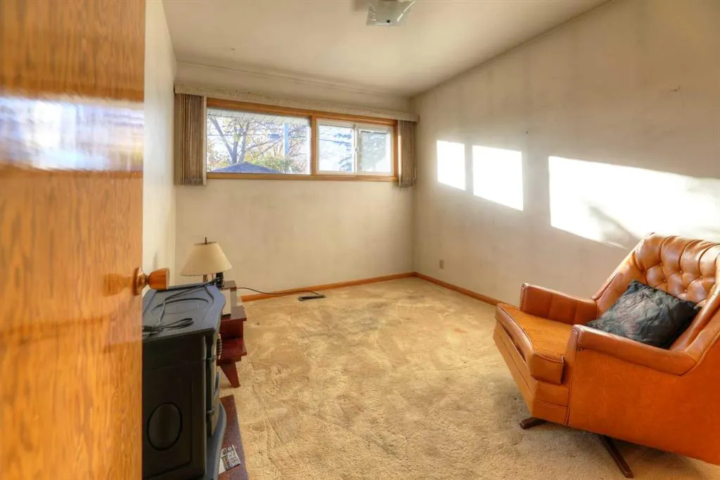 71 Rosery Drive NW