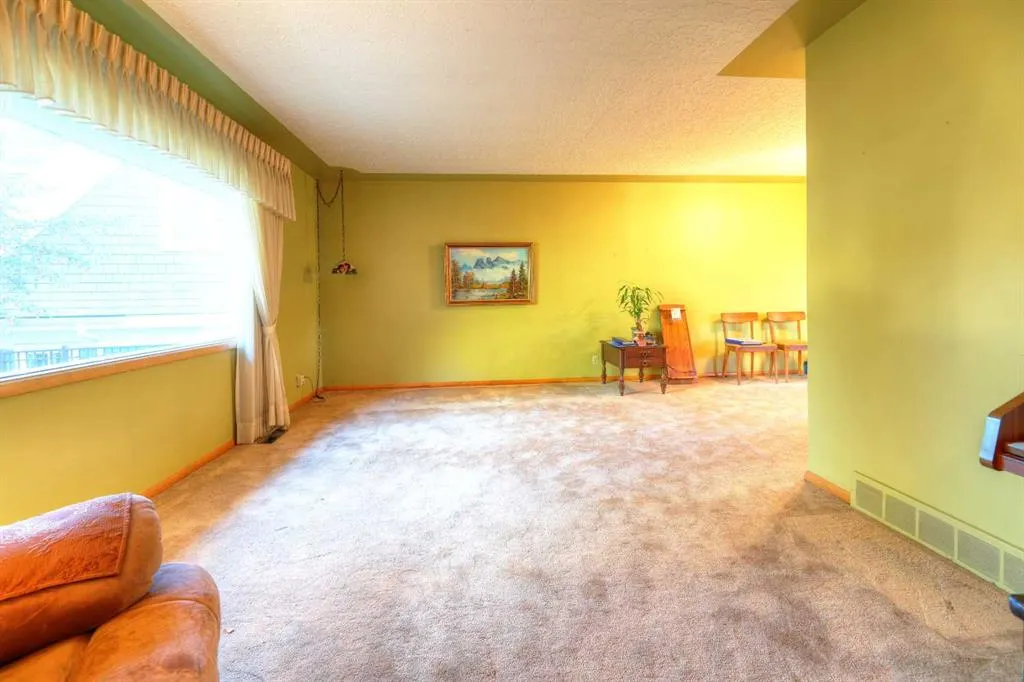71 Rosery Drive NW