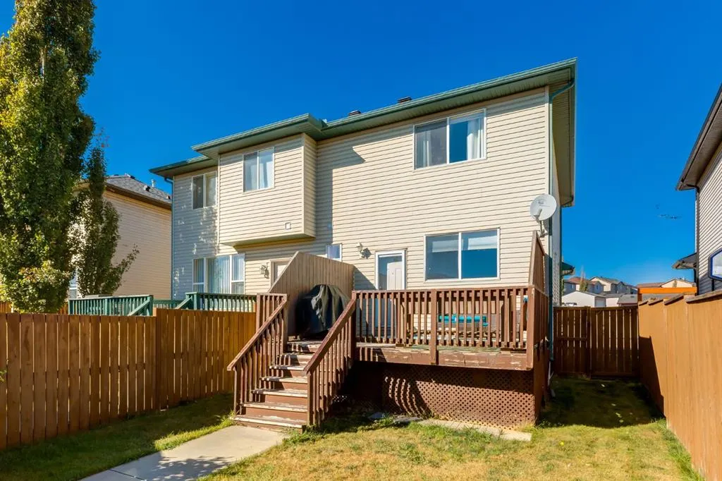 15 Covemeadow Close NE