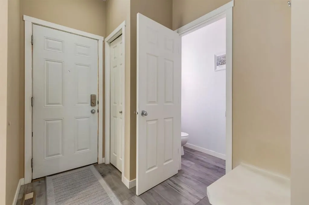 15 Covemeadow Close NE