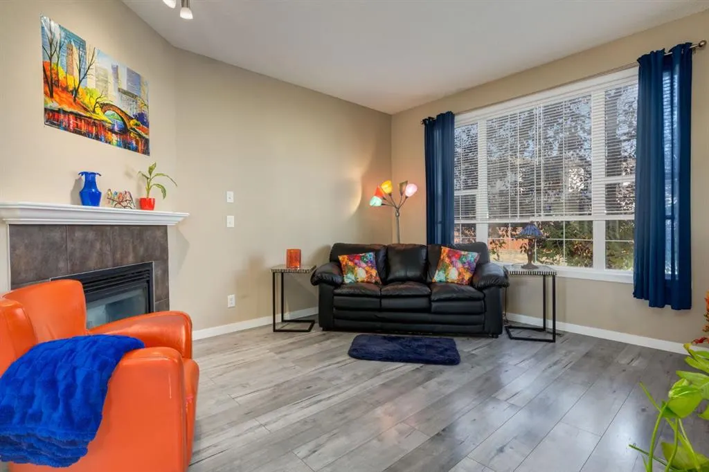 15 Covemeadow Close NE