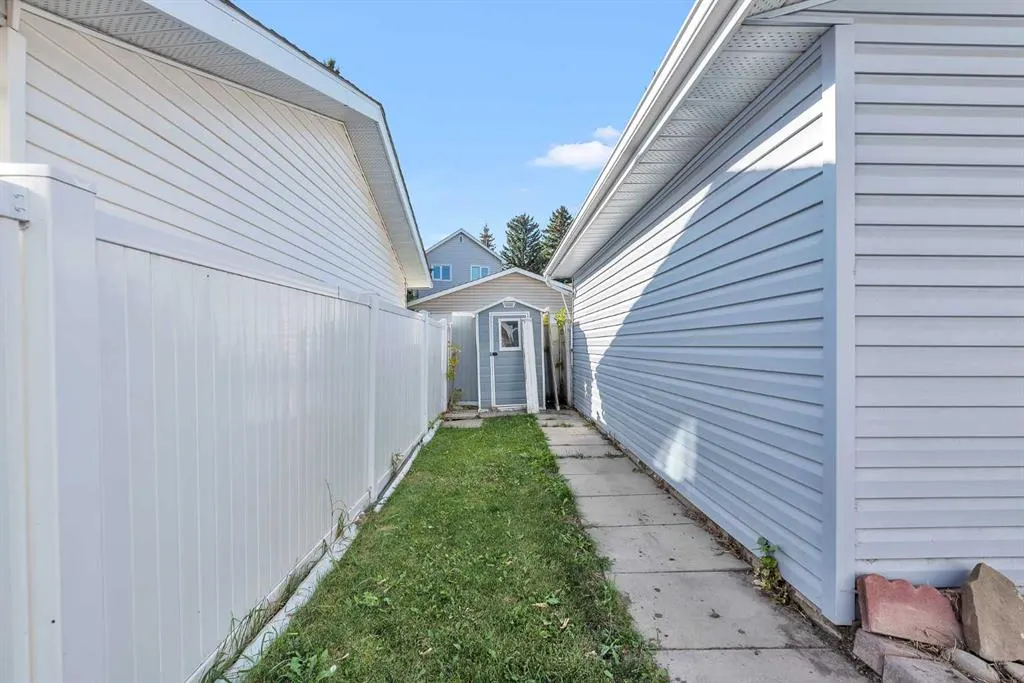 247 Millbank Drive SW