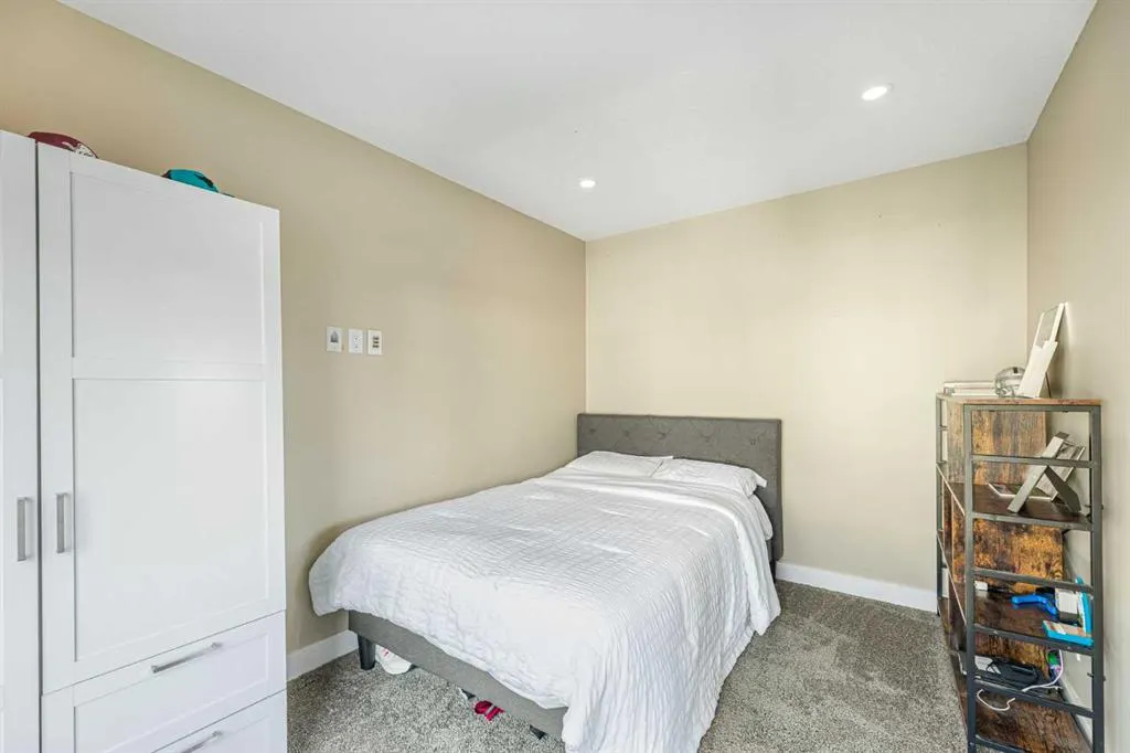 79 Ridge View Close