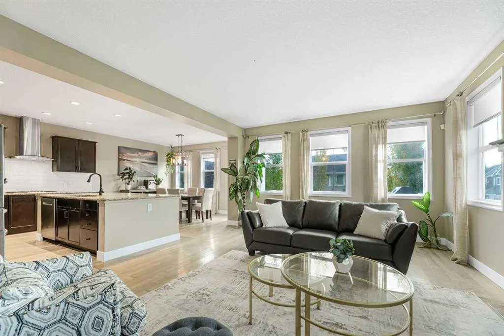 79 Ridge View Close
