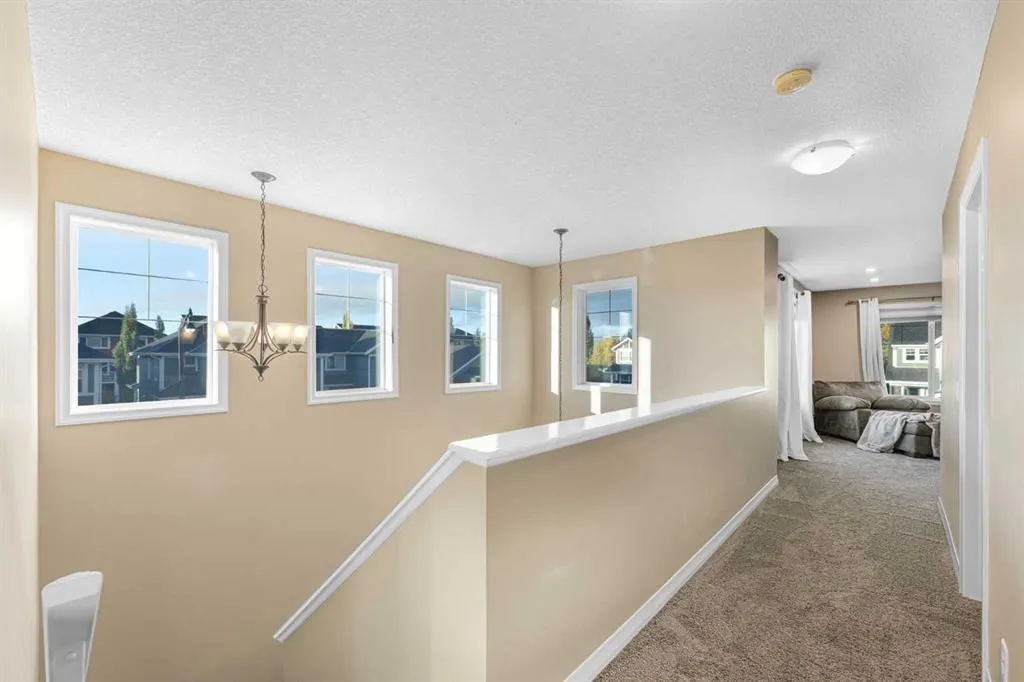 79 Ridge View Close