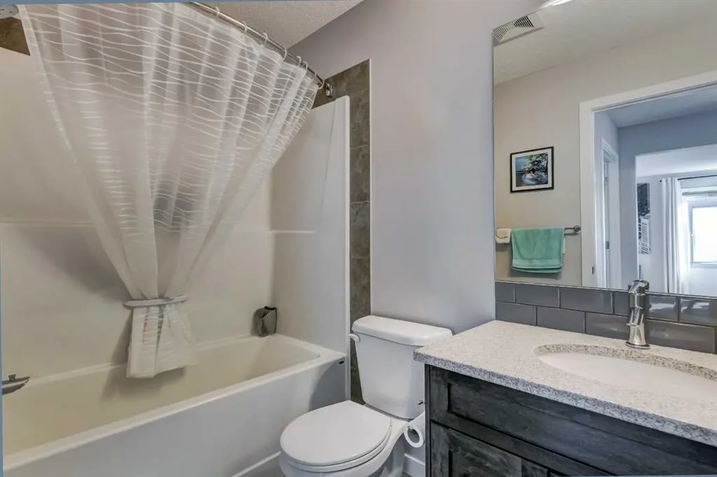 269 Walden Heights SE