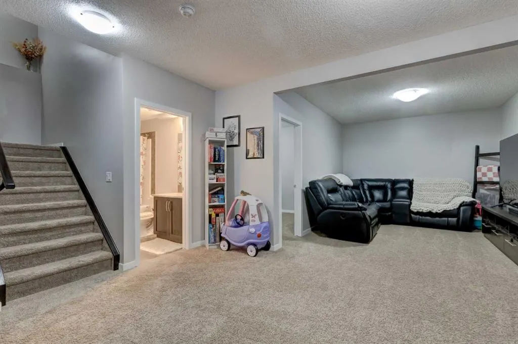 269 Walden Heights SE