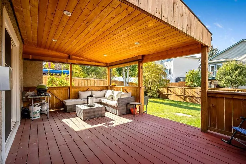 51 Hunters Crescent