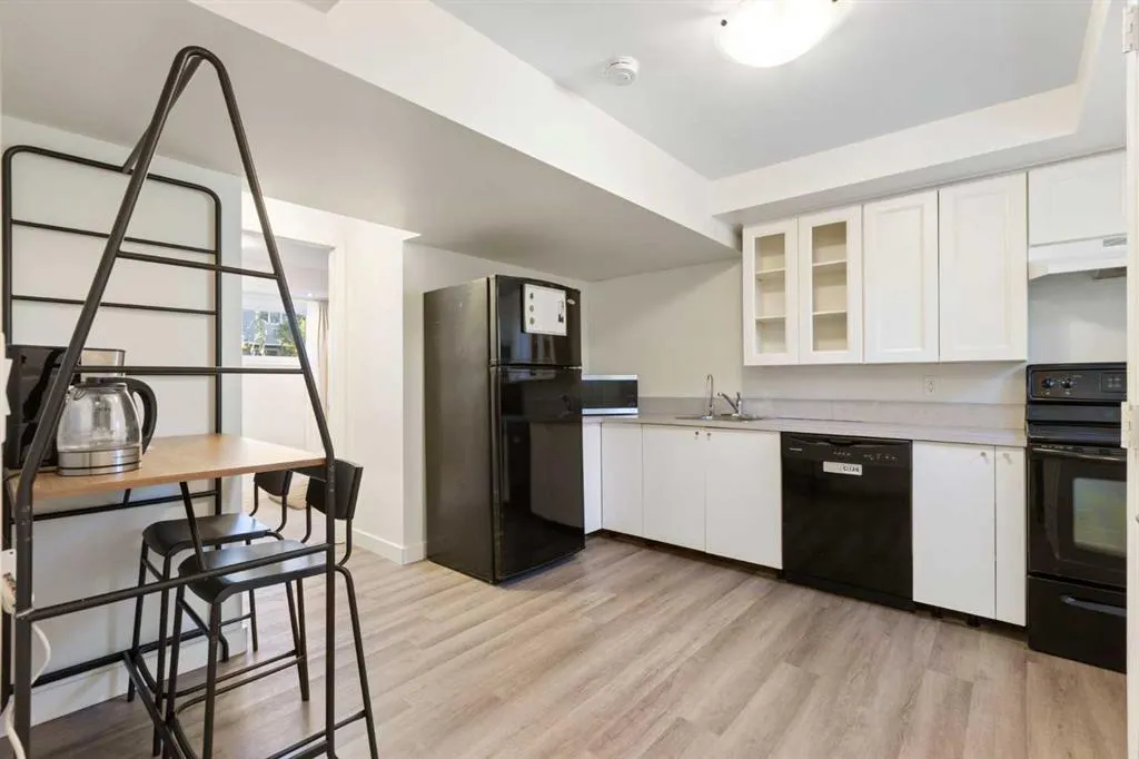27 Deercrest Close SE