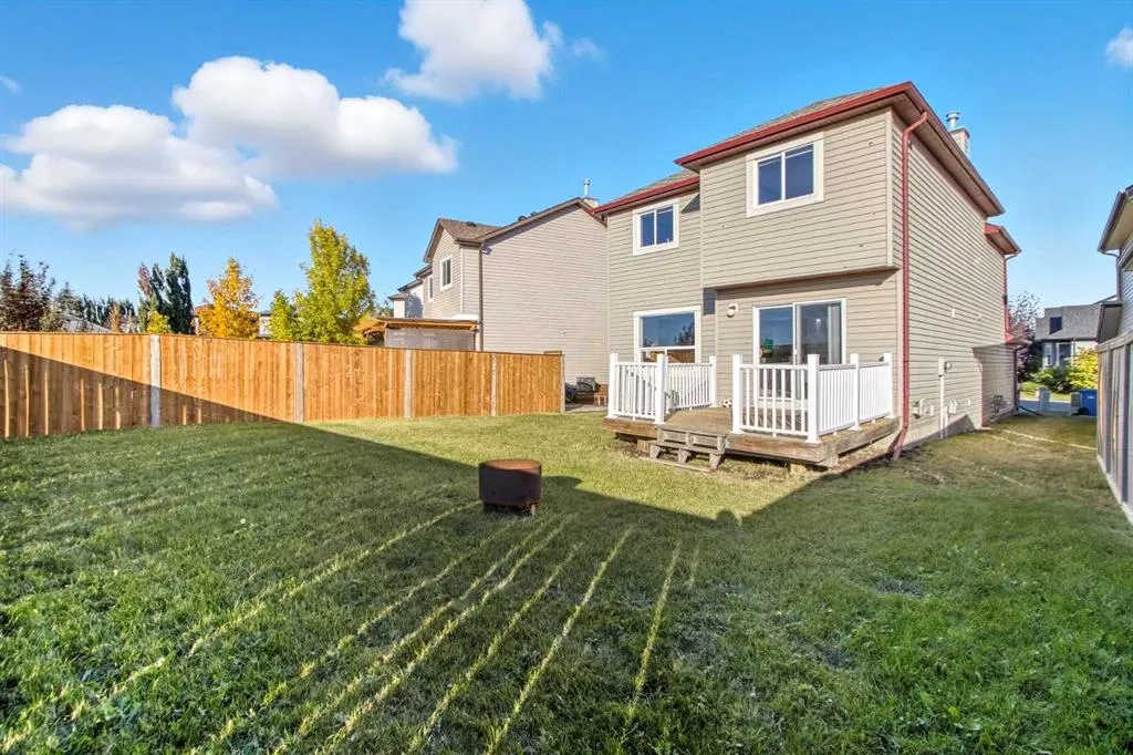 92 Everglen Way SW
