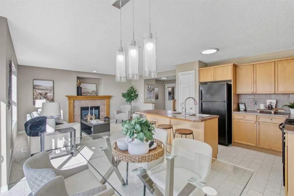 92 Everglen Way SW