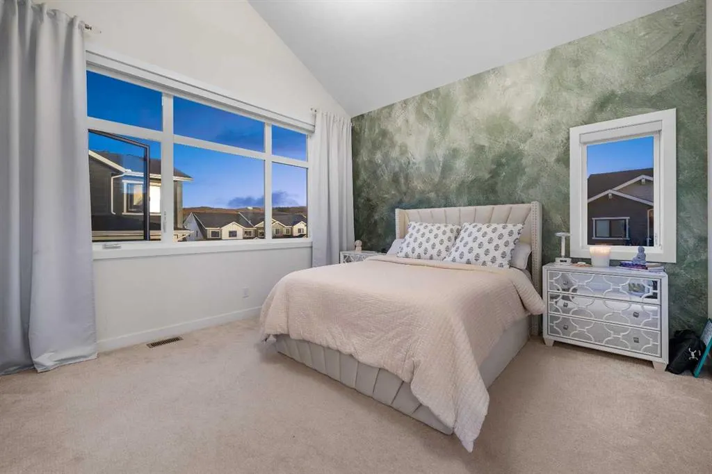 51 Crestridge Common SW