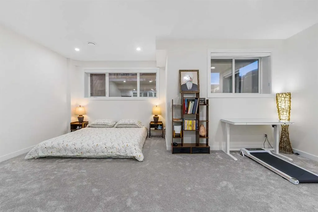 51 Crestridge Common SW