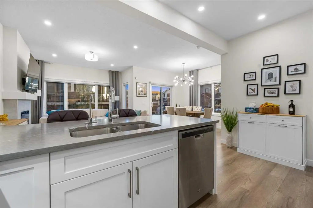 51 Crestridge Common SW