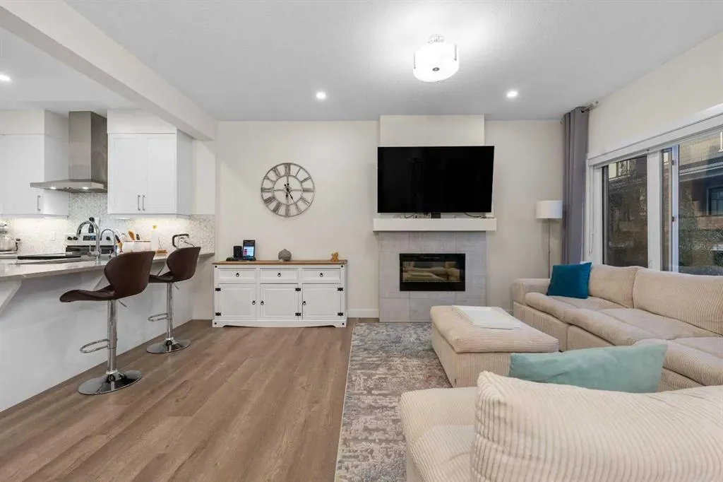 51 Crestridge Common SW