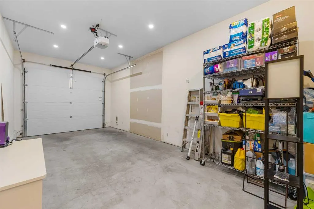 51 Crestridge Common SW