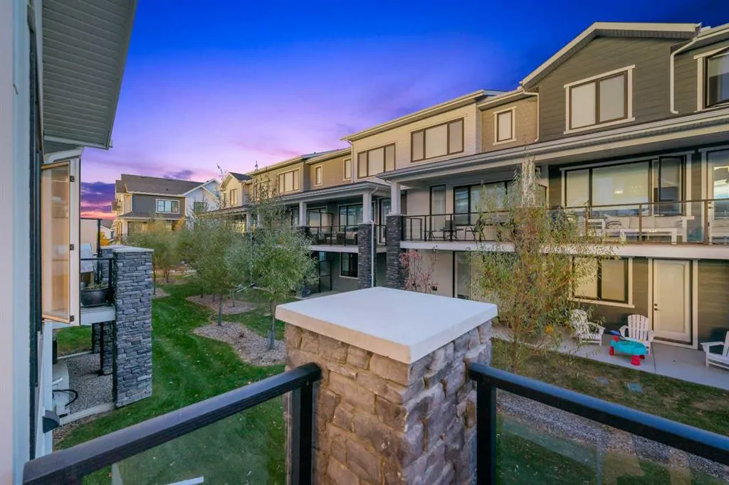 51 Crestridge Common SW