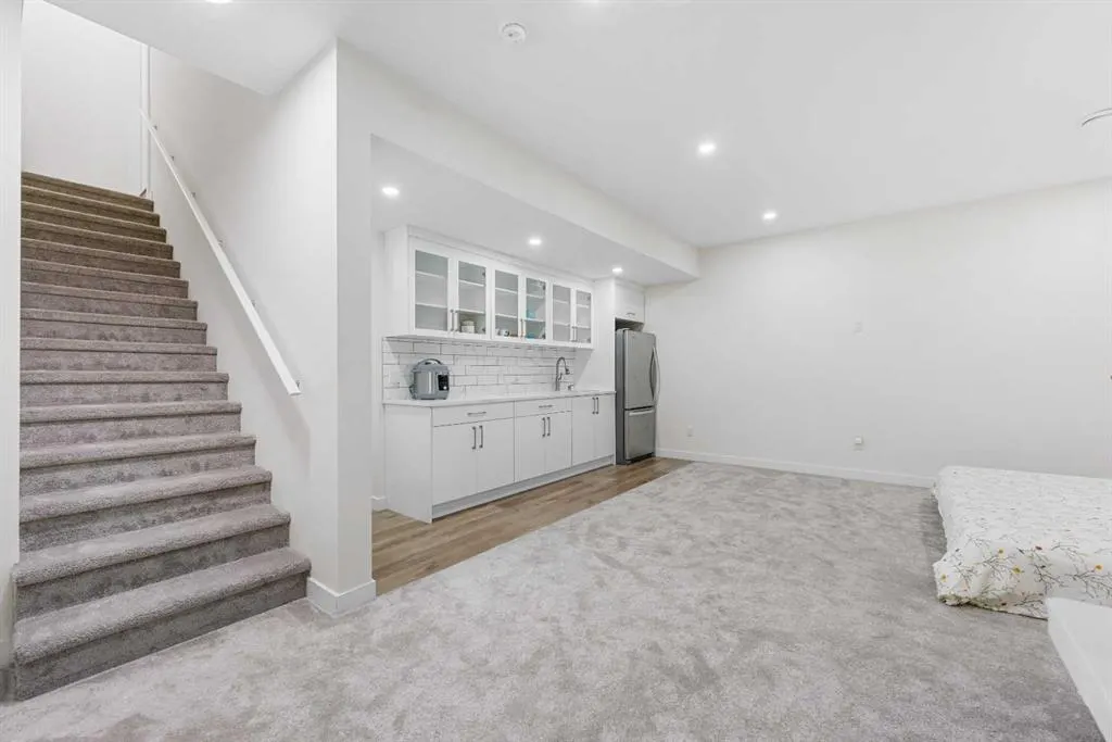 51 Crestridge Common SW