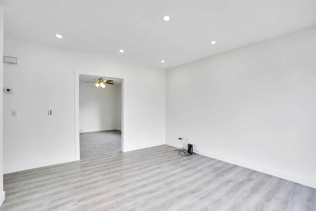 6032 Martingrove Road